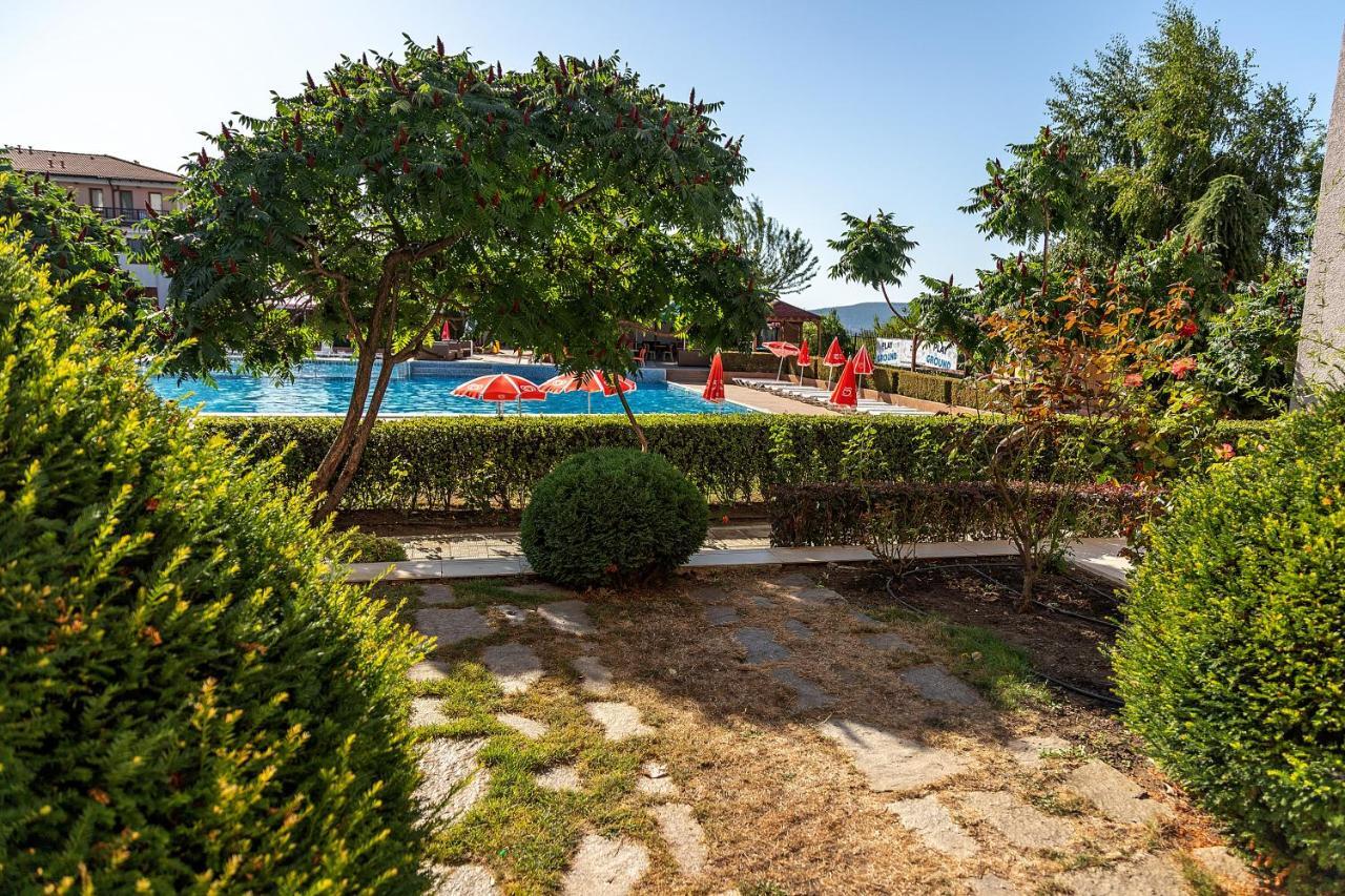 Harmony Hills Kolevi Apartments Рогачево Екстериор снимка